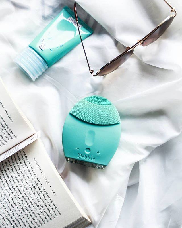 Máy Rửa Mặt Pebble Lisa Có Tốt Không?