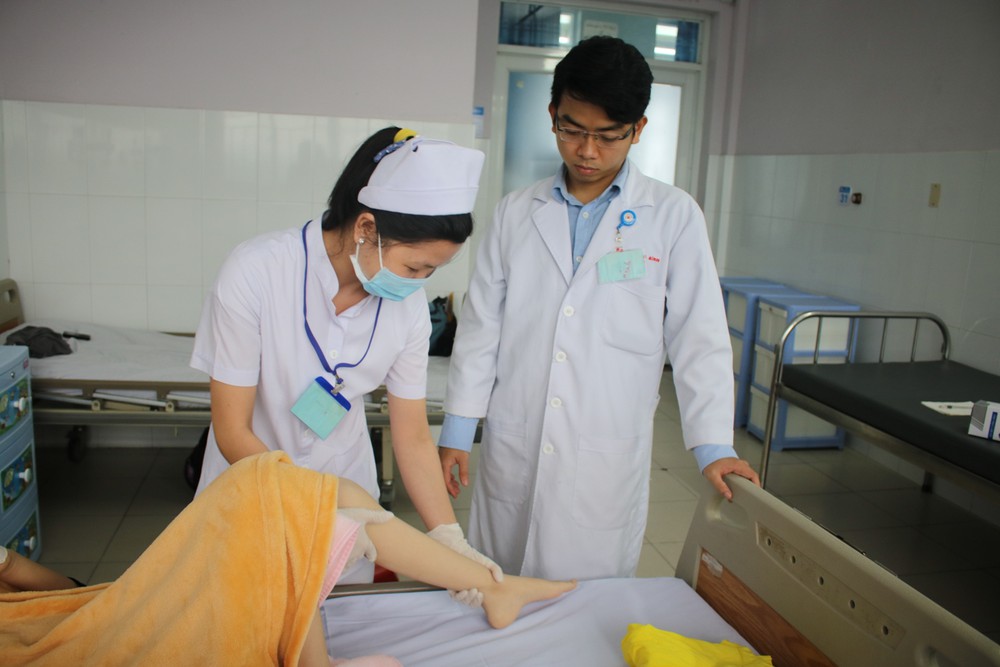 Bại Liệt: Nguyên Nhân, Biểu Hiện, Phương Pháp Điều Trị