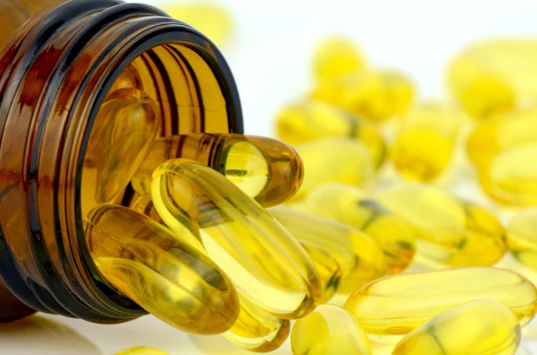 Review Vitamin E Enat 400 Có Tác Dụng Gì? Có Bôi Lên Mặt Được Không?