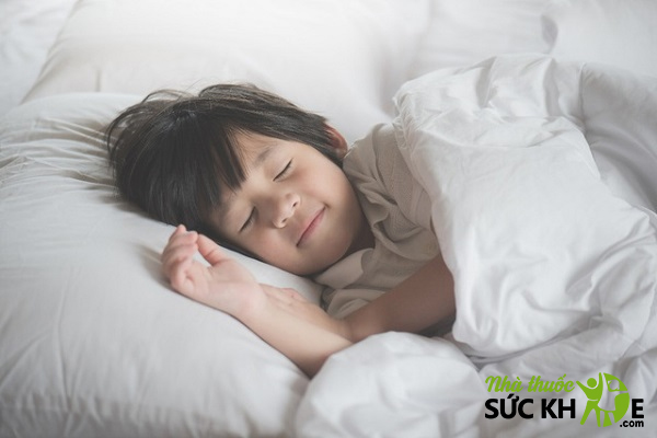 Ngủ đúng và đủ hỗ trợ tăng chiều cao