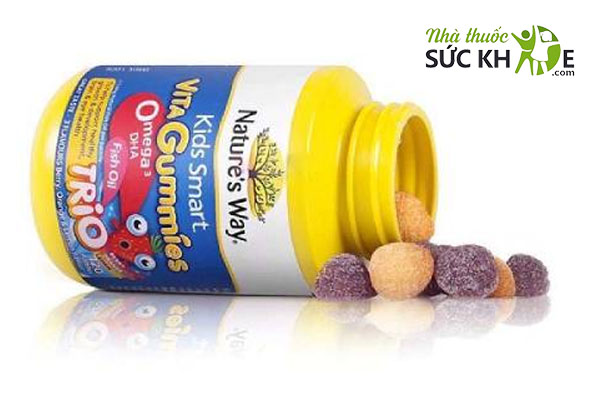 Sử dụng mỗi ngày 3 viên kẹo dẻo Nature's Way Kids Smart Vita Gummies Omega-3 DHA Fish Oil 